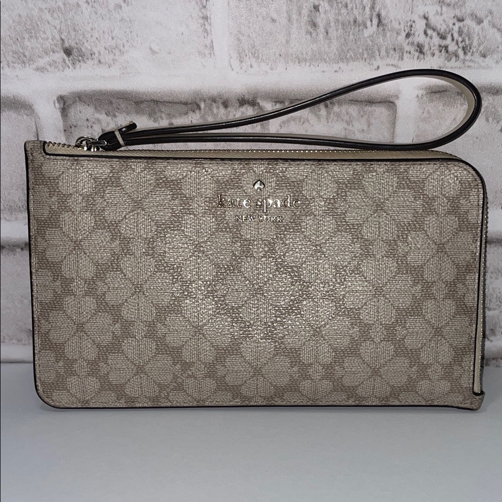 Kate Spade Cream Floral Wristlet Clutch